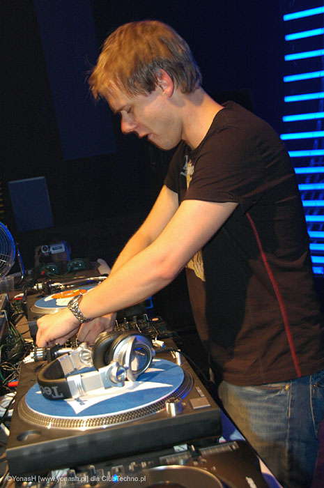 Armin_280